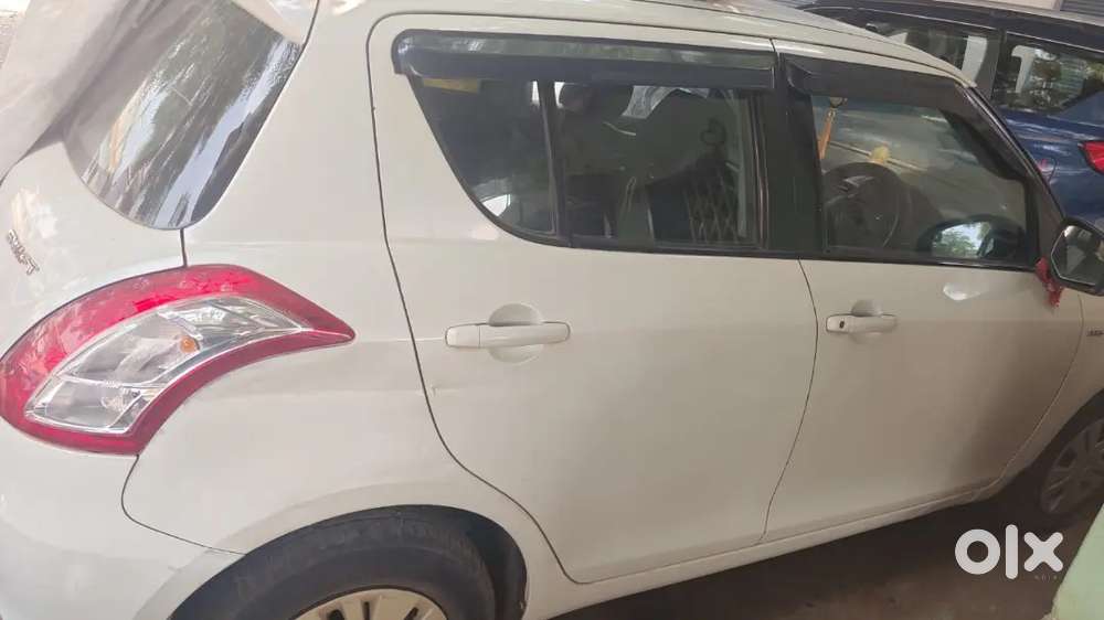 Maruti Suzuki Swift 2012