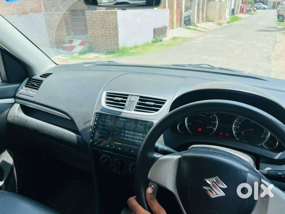 Maruti Suzuki Swift Vxi Optional, 2017, Petrol