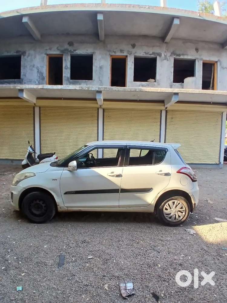 Maruti Suzuki Swift 2016 Petrol 104544 Km Driven