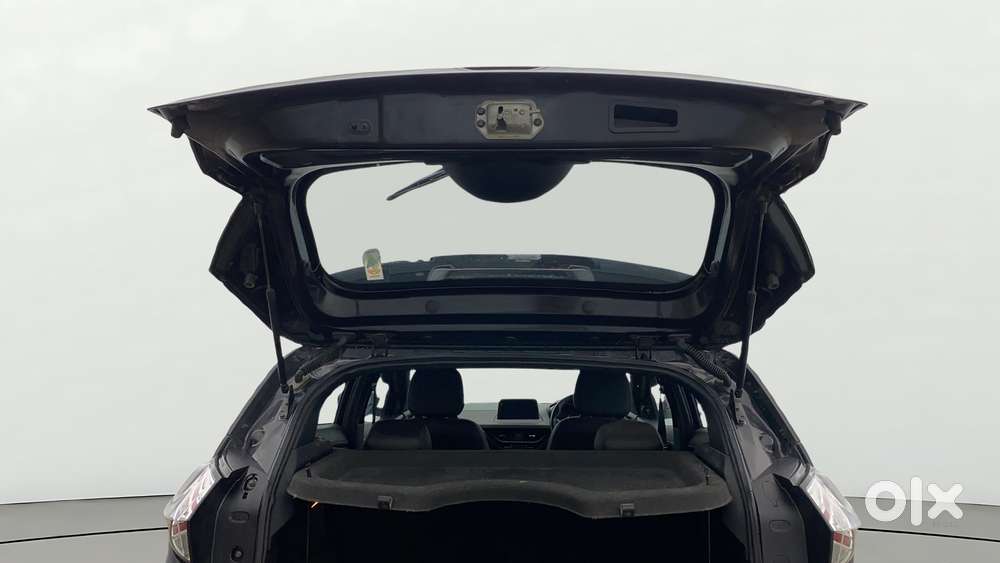 Tata Nexon 1.5 Revotorq Xz Plus (l) Dark Edition, 2021, Petrol