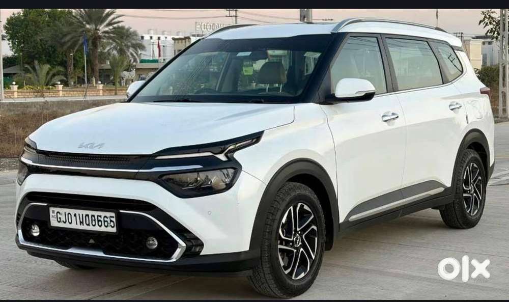 Kia Carens 2024 Diesel Well Maintained