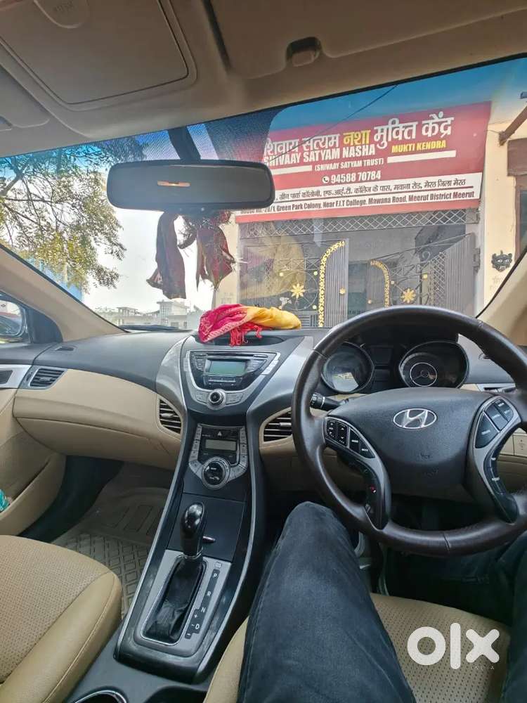 Hyundai Elantra 2014 Petrol Well Maintained