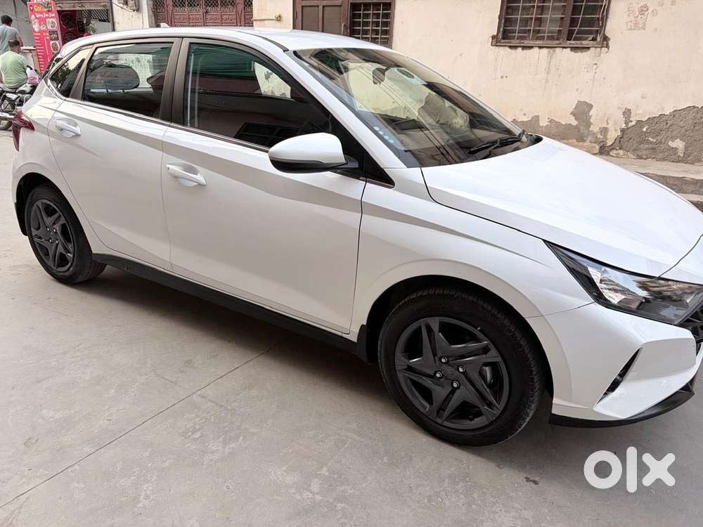 Hyundai I20 1.2 Sportz (o), 2023, Petrol