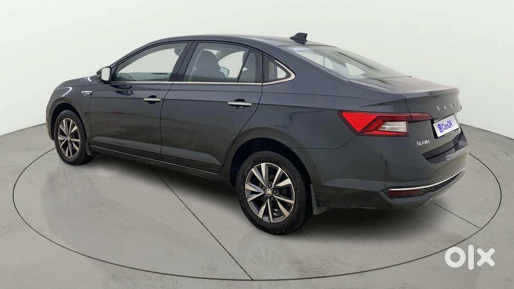 Skoda Slavia 1.0 Tsi Style At, 2023, Petrol