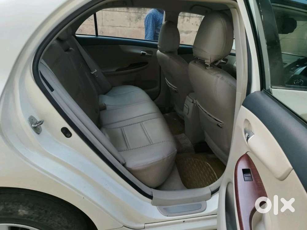 Toyota Corolla Altis G 2011 December Dl Reg