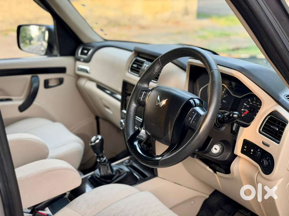 Mahindra Scorpio Classic 2.2 S 11 Mt 7 Str, 2022, Diesel