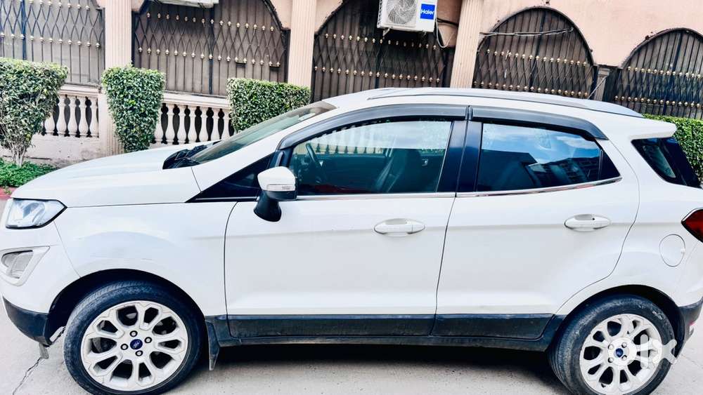Ford Ecosport Automatic Petrol Top Model 2018 Year