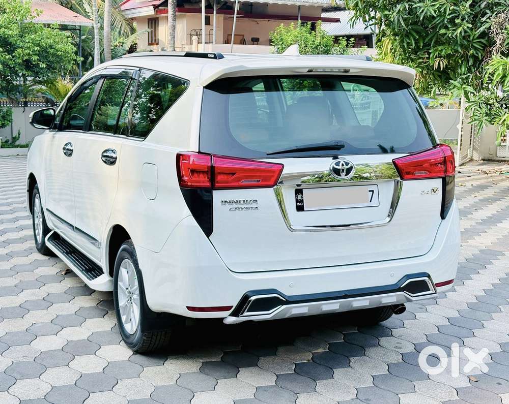 Toyota Innova Crysta 2.4 V, 2017, Diesel