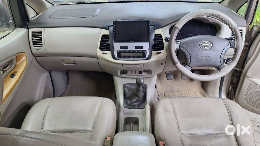 Toyota Innova 2.5 V 7 Str, 2009, Diesel