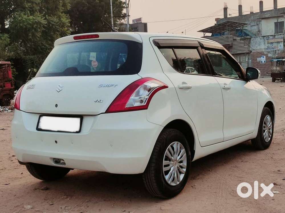 Maruti Suzuki Swift Vxi, 2016, Petrol