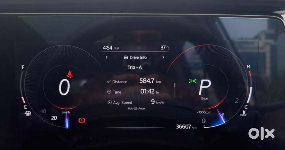Mahindra Xuv700 2.2 Ax 5 Diesel At 7 Str, 2022, Diesel
