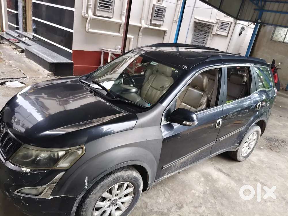 Mahindra Xuv500 2.2 W10 2016 (top Model)