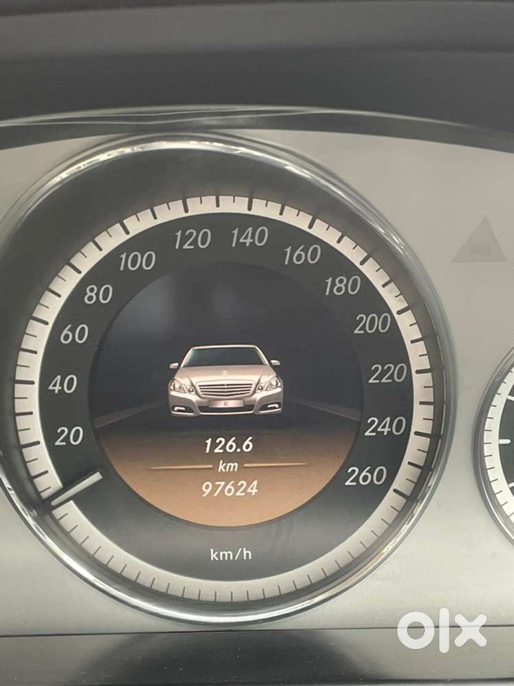 Mercedes-benz E-class 2012