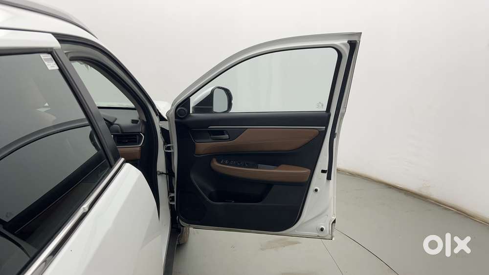 Honda Elevate Zx Mt, 2024, Petrol