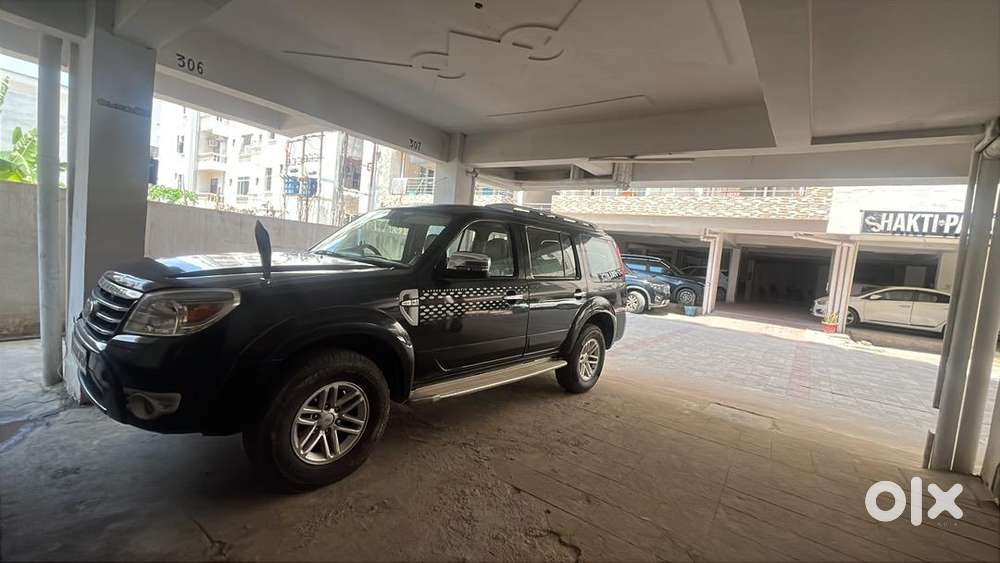 Ford Endeavour 2012 Diesel 73000 Km Driven