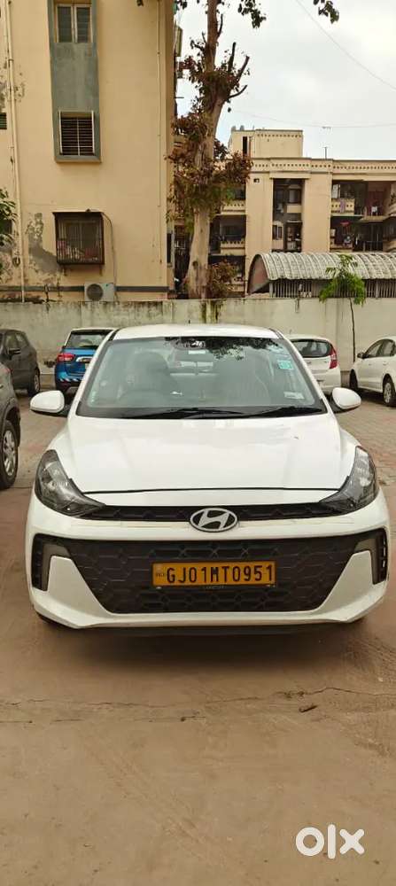 Hyundai Aura 1.2 Mt S Cng  Single Owner  May 2025