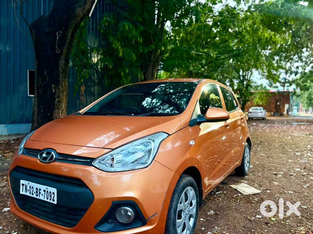 2016 Hyundai Grand I10  Only 8,000 Km Driven  Showroom Condition