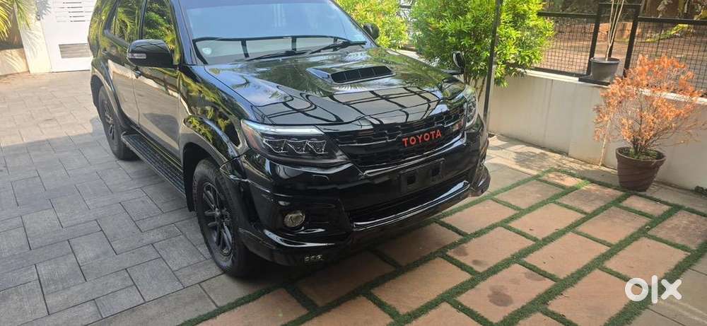 Toyota Fortuner 2012 Diesel Automatic Well Maintained