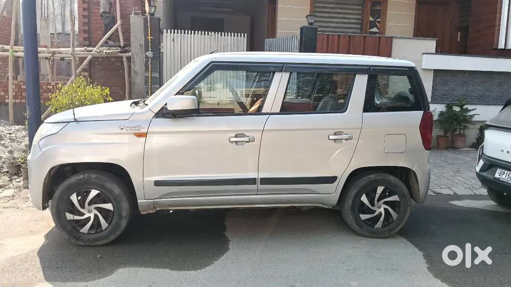 Mahindra Tuv 300 2017 Diesel 95000 Km Driven