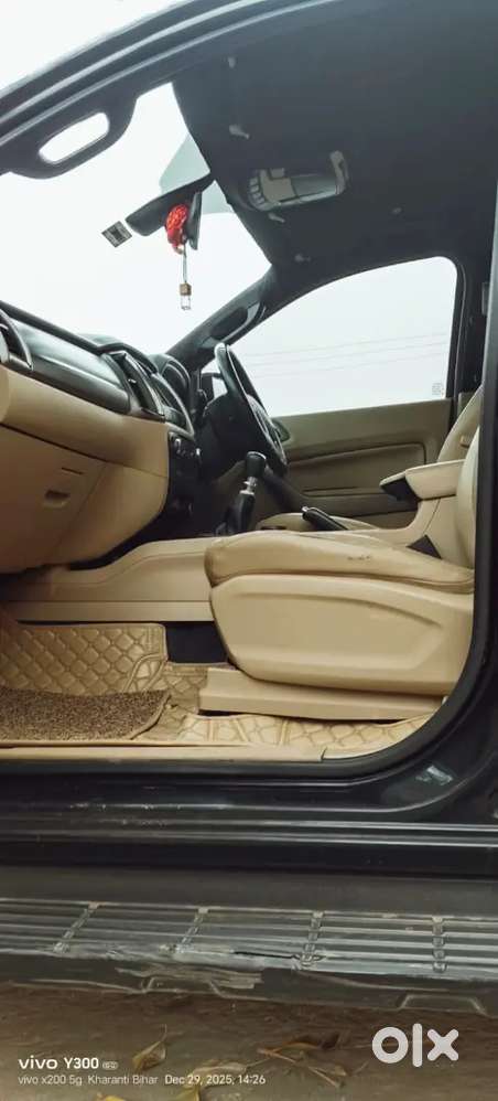 Ford Endeavour 2.2 Trend 2016