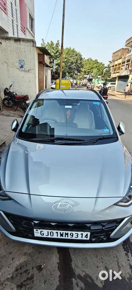 Hyundai Grand I10 Sportz 1.2 – For Sale
• Only 6,800 Km Driven