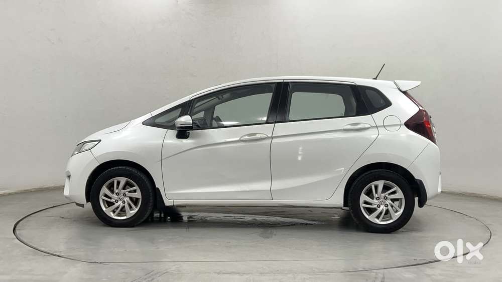 Honda Jazz [2020-2023] 1.2 Vx I-vtec Mt, 2016, Petrol