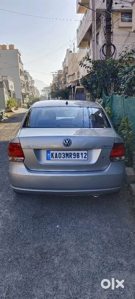 Volkswagen Vento 1.6 Celeste Highline 2013