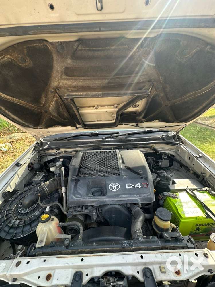 Toyota Fortuner Diesel 2012