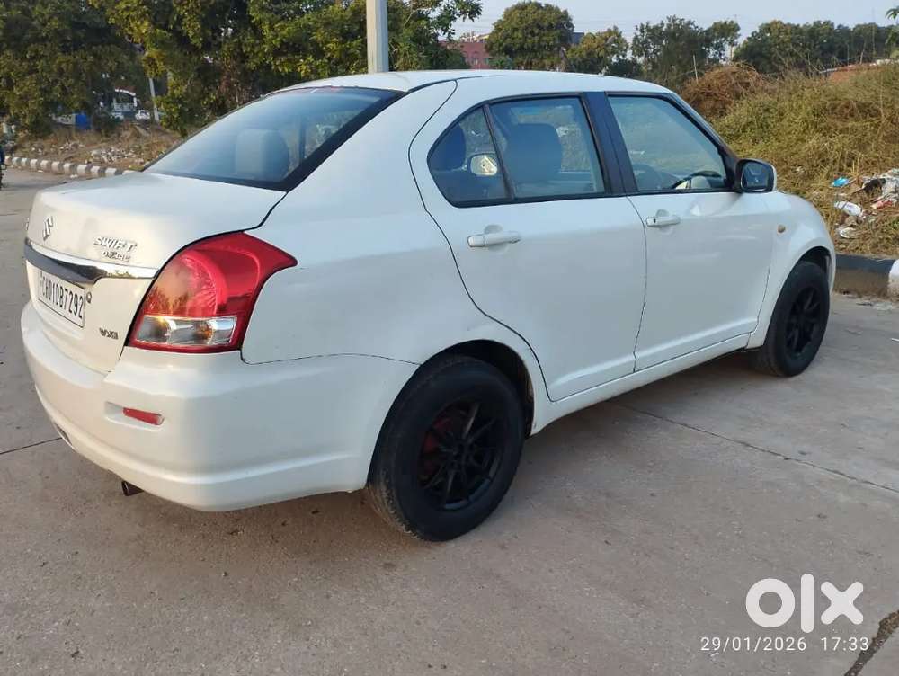 Maruti Suzuki Dzire 2010 Petrol 75215 Km Driven