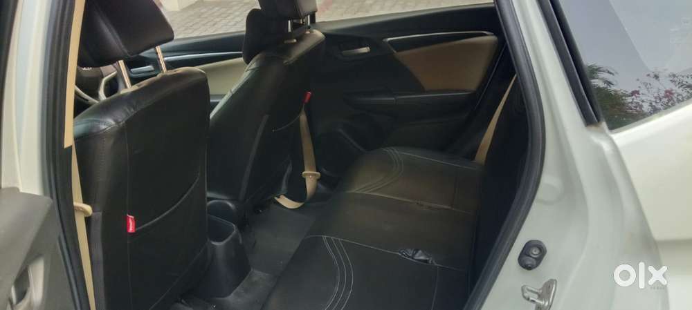 Honda Jazz V Automatic, 2016, Petrol