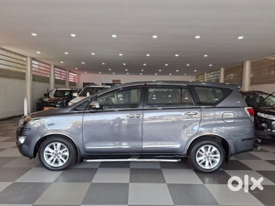 Toyota Innova Crysta