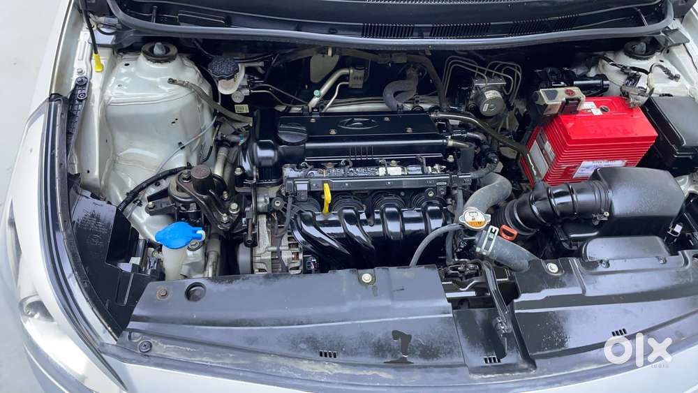 Hyundai Verna Fluidic 1.6 Vtvt Sx, 2017, Petrol