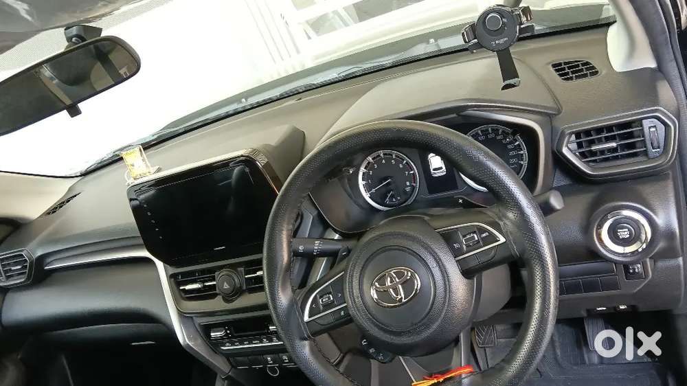 Toyota Urban Cruiser Hyryder, 1.5 Neo Drive 2025- 5700km-hr07-black