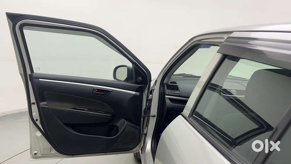 Maruti Suzuki Swift 1.2 Lxi (o), 2015, Petrol