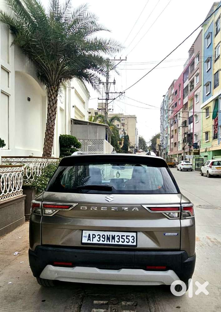 Maruti Suzuki Brezza 1.5 Zxi Smart Hybrid, 2022, Petrol