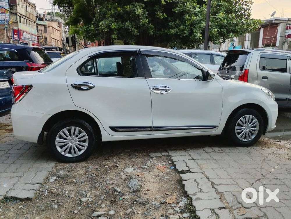 Maruti Suzuki Dzire 1.2 Vxi, 2023, Petrol