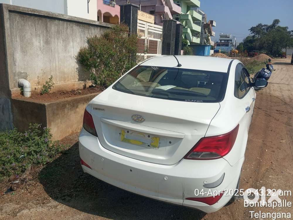 Hyundai Fluidic Verna 2017