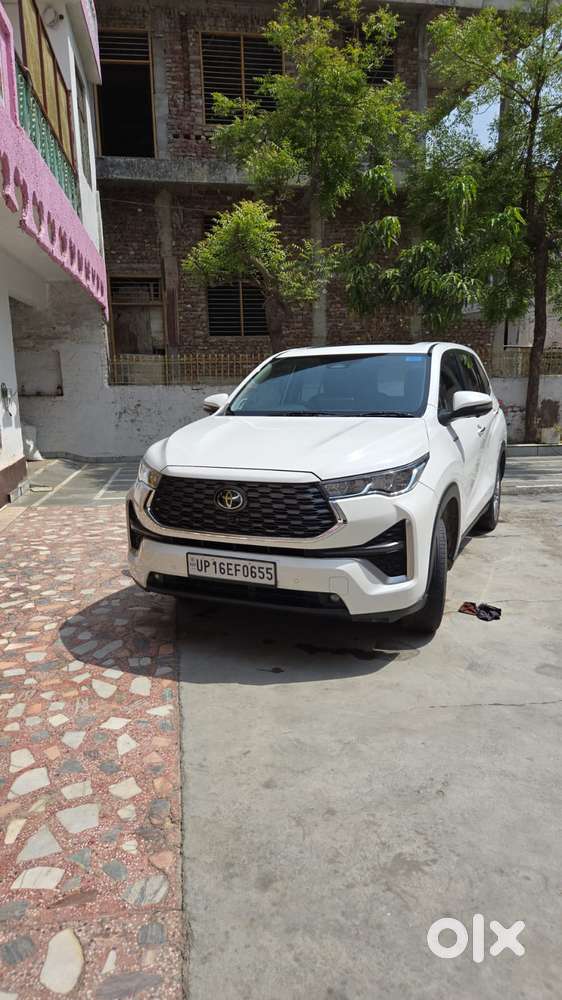 Toyota Innova Hycross 2.0 Zx (o) Hybrid 7 Str, 2024, Petrol