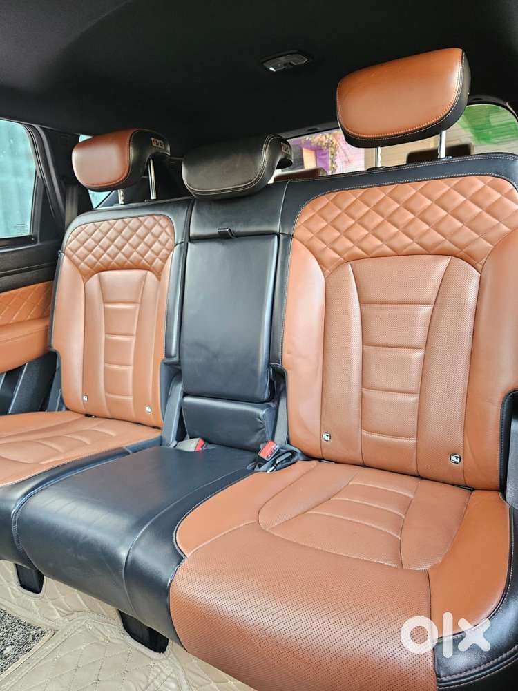 Mahindra Alturas G4 4x4 At, 2024, Diesel