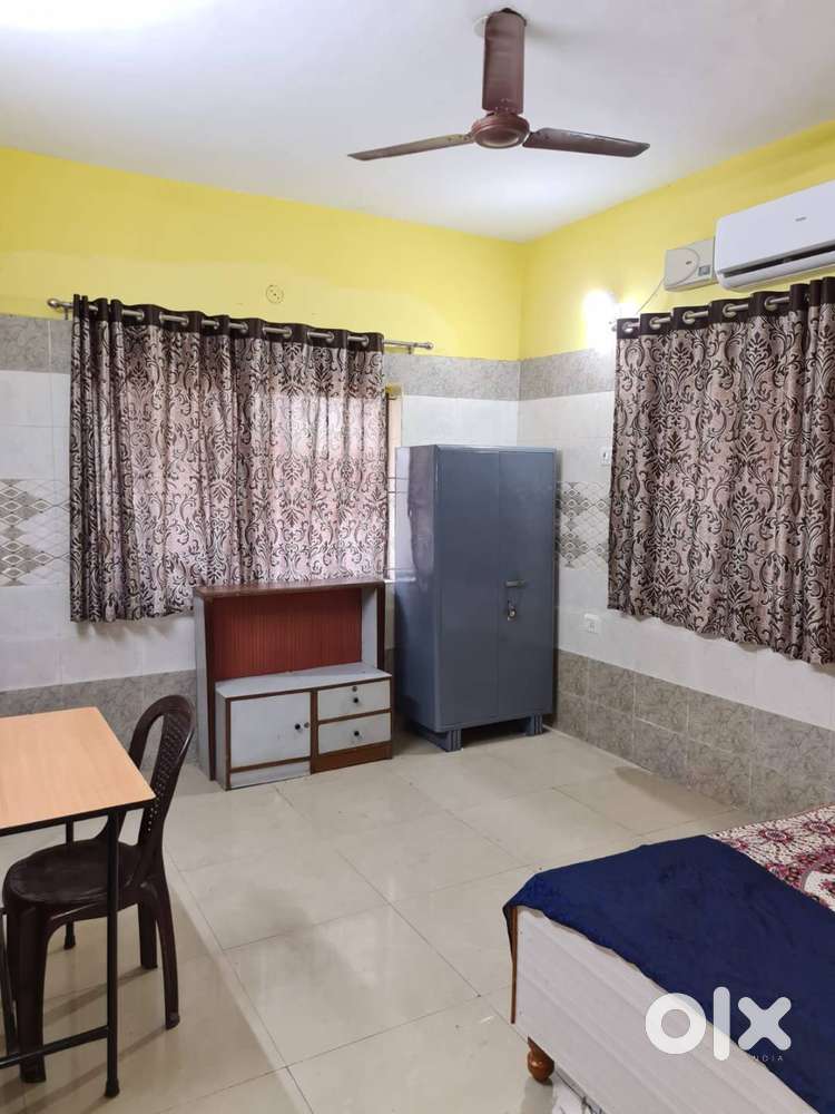 2bhk fully furnished house for rent for family and working bachelor