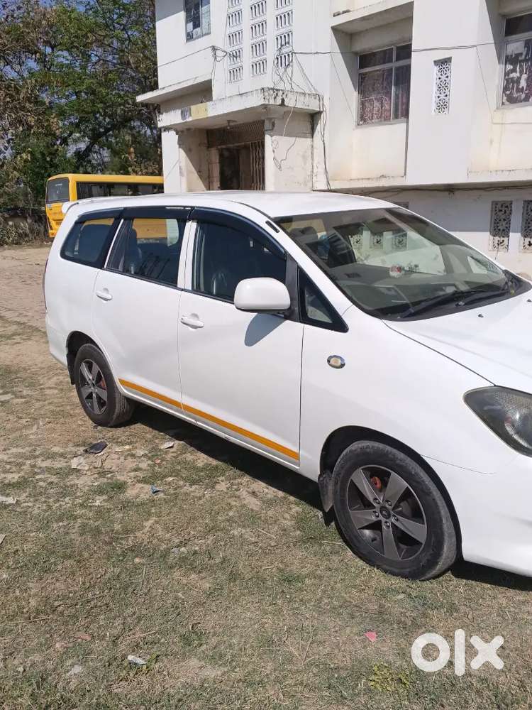 Toyota Innova 2011 Diesel Well Maintained