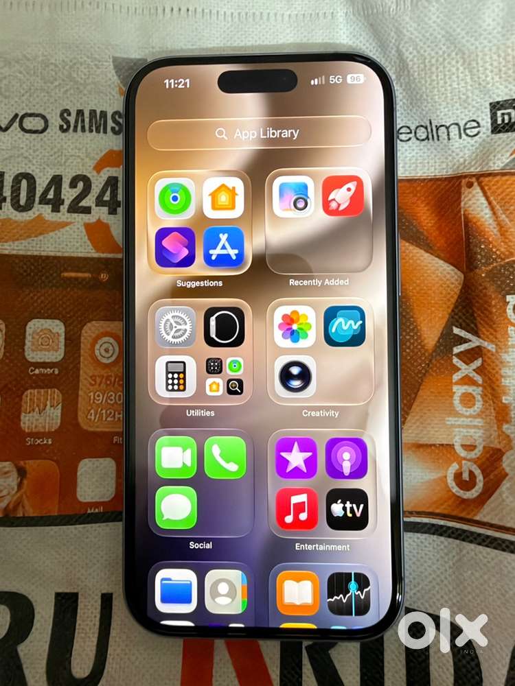 Brand new condition i phone 17 Mist Blue 256 gb btry 99% cylecunt 100