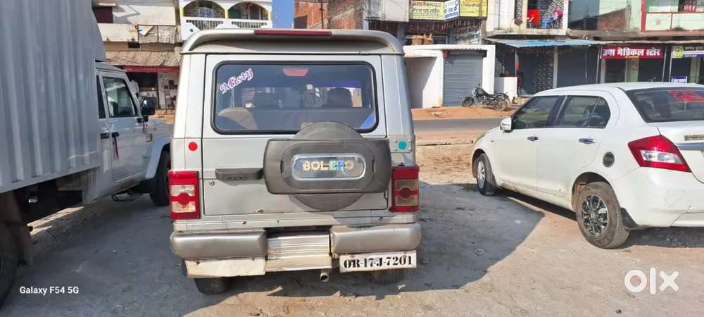 Bolero Sle Good Condition Tyre New  Seat Cover Battery New