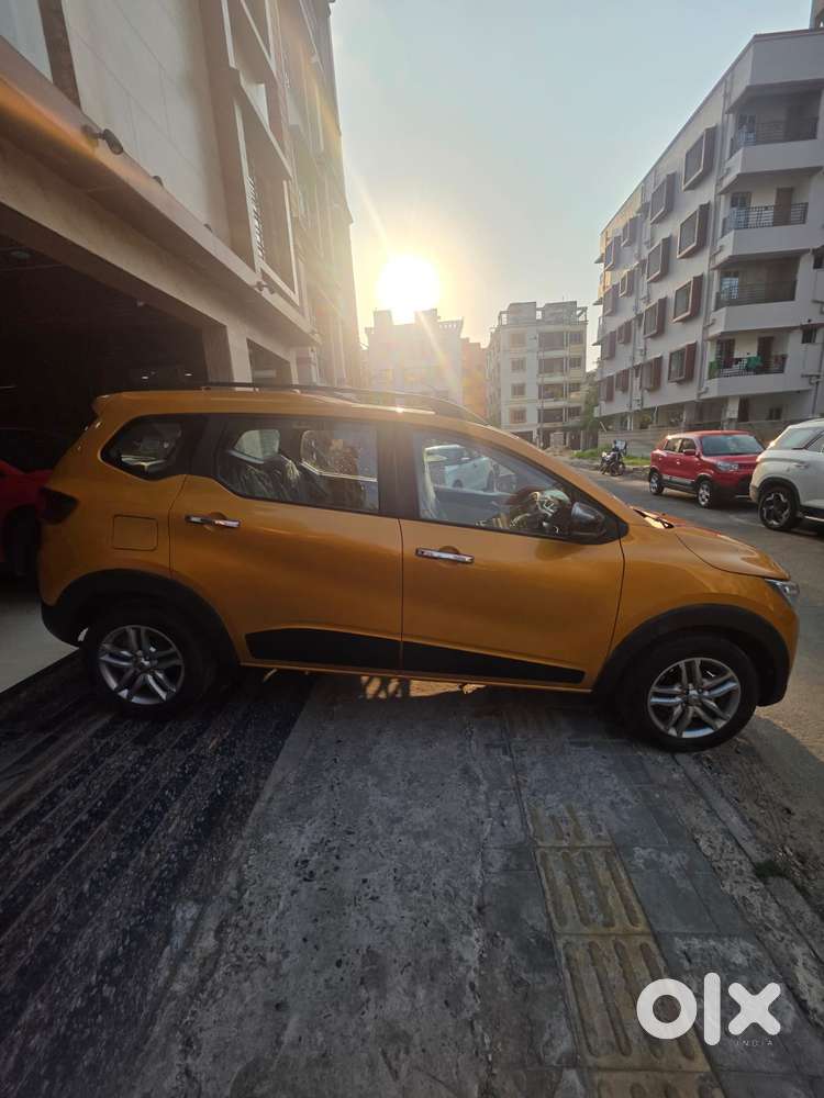 Renault Triber Rxz, 2026, Petrol