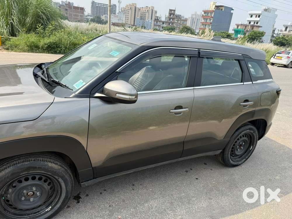 2023 Maruti Brezza Petrol Manual