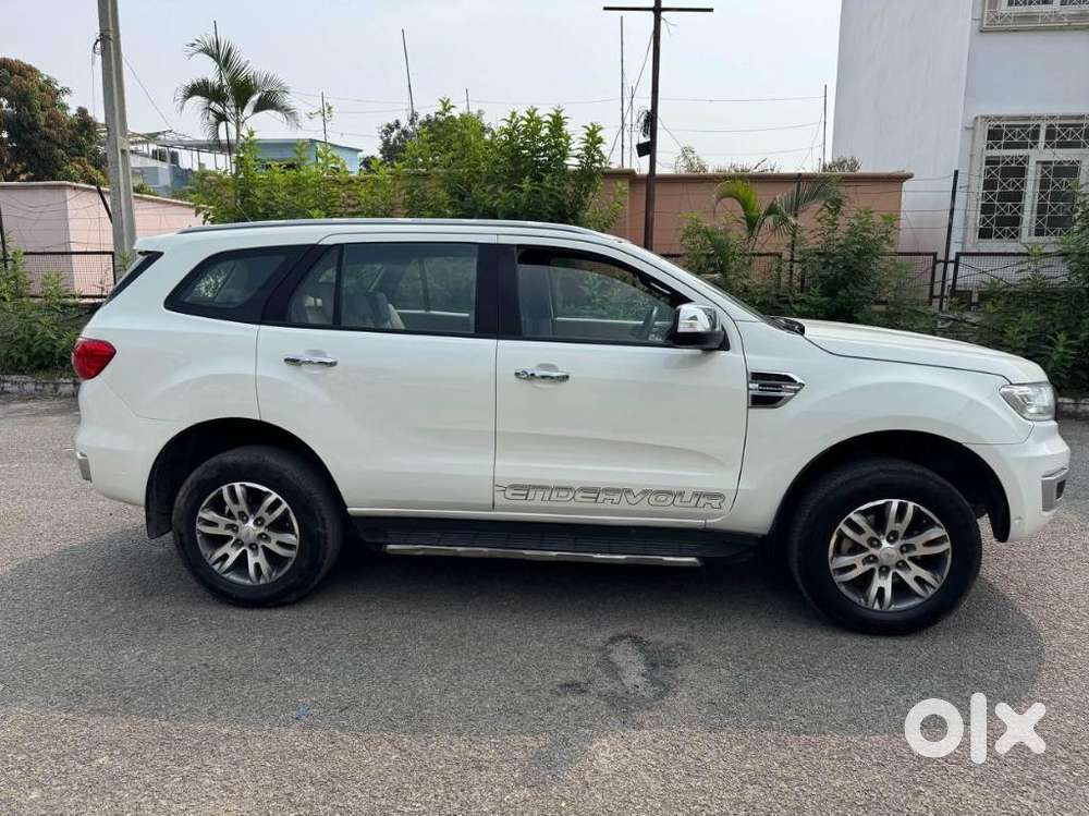 Ford Endeavour 3.2 Titanium At 4x4, 2017, Diesel