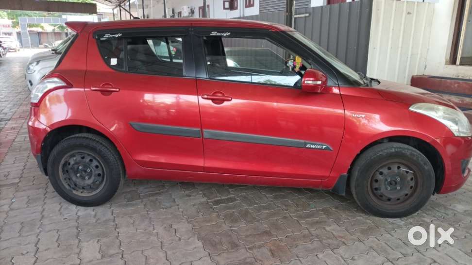 Maruti Suzuki Swift Vxi Abs Bsiv, 2014, Petrol
