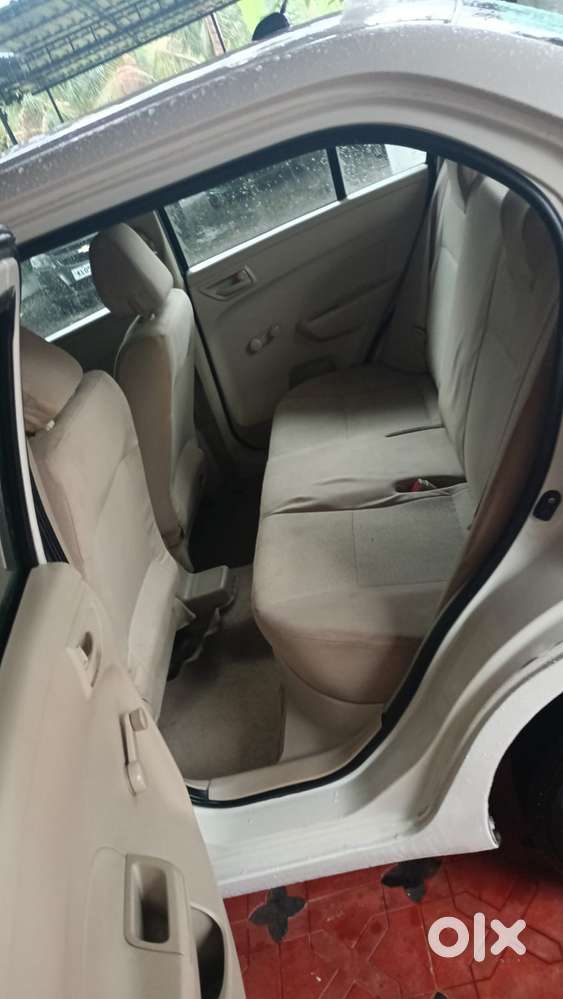 Maruti Suzuki Swift Dzire 1.2 Lxi Bsiv, 2013, Petrol