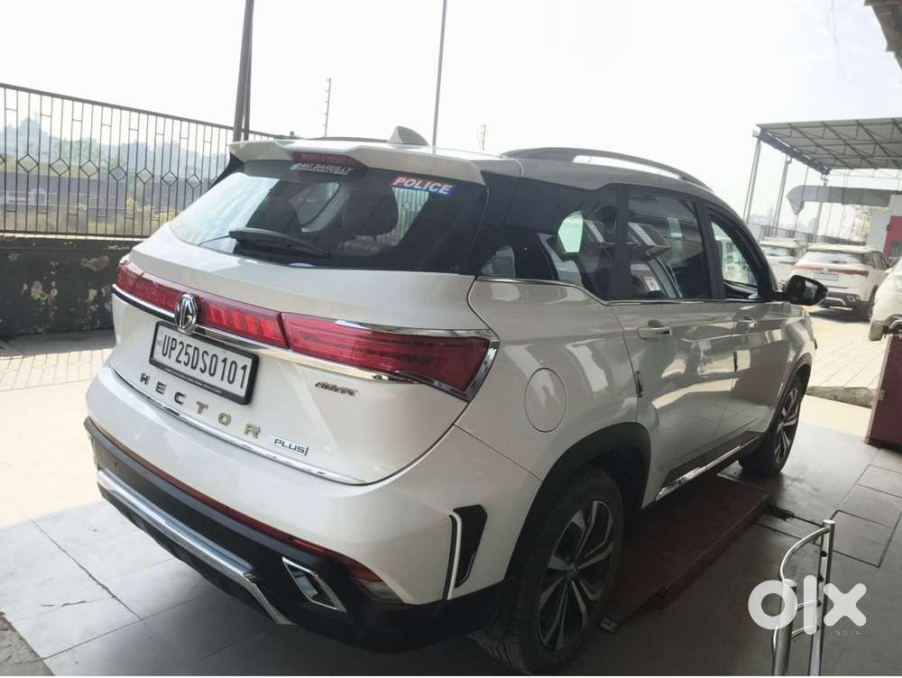 Mg Hector Plus 2023 Petrol New Condition