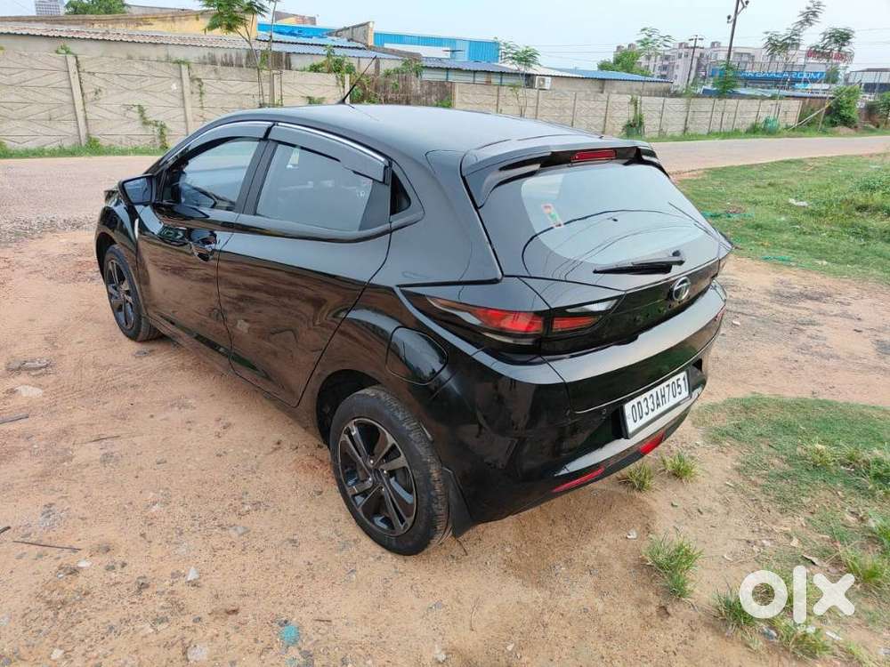 Tata Altroz 1.2 Xz Plus Dark Edition, 2023, Petrol